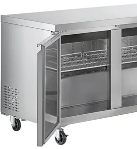 Mesa fría: vista interna y estantes